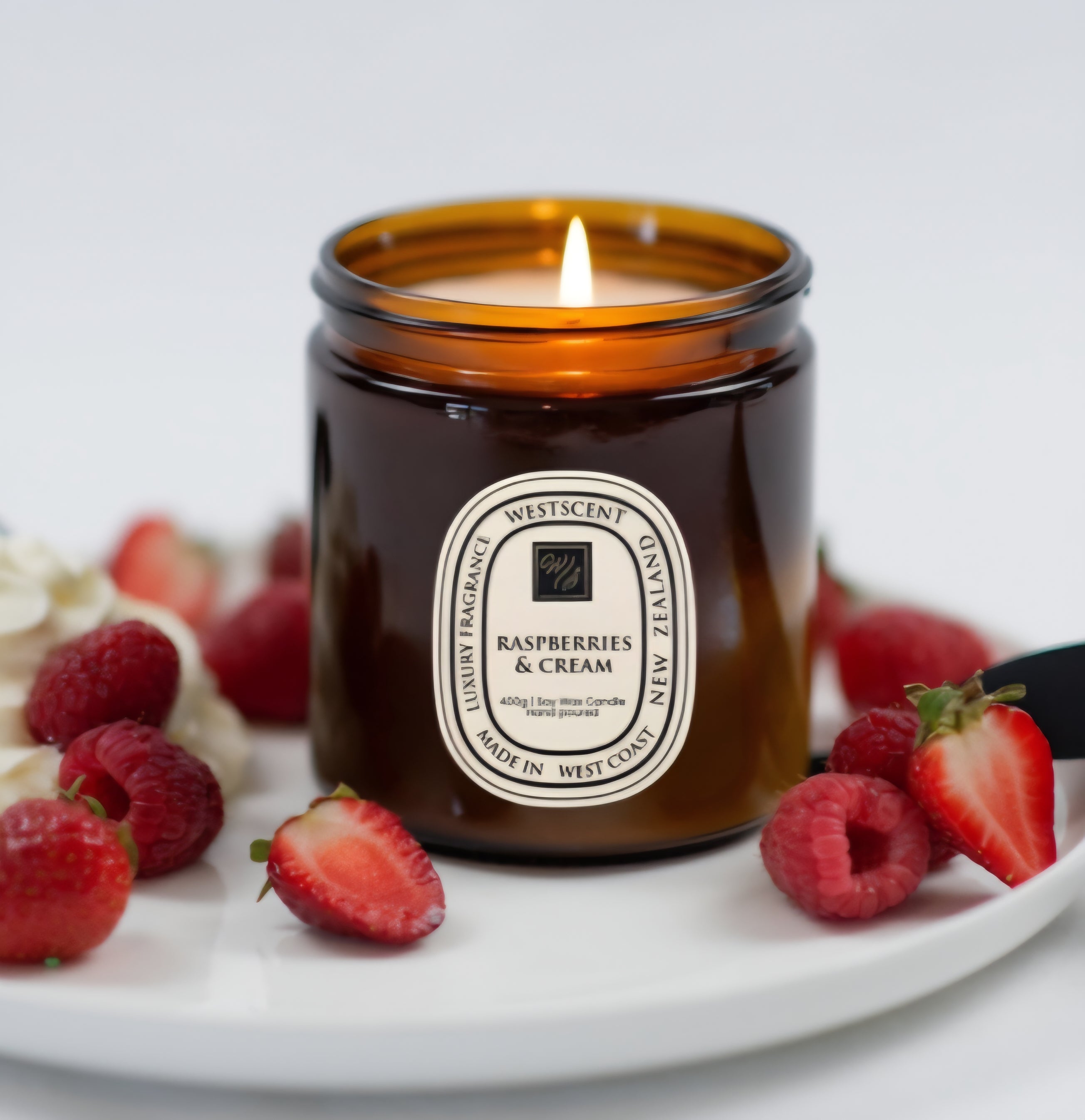 WestScent Soy Candle 220g - Raspberries & Cream